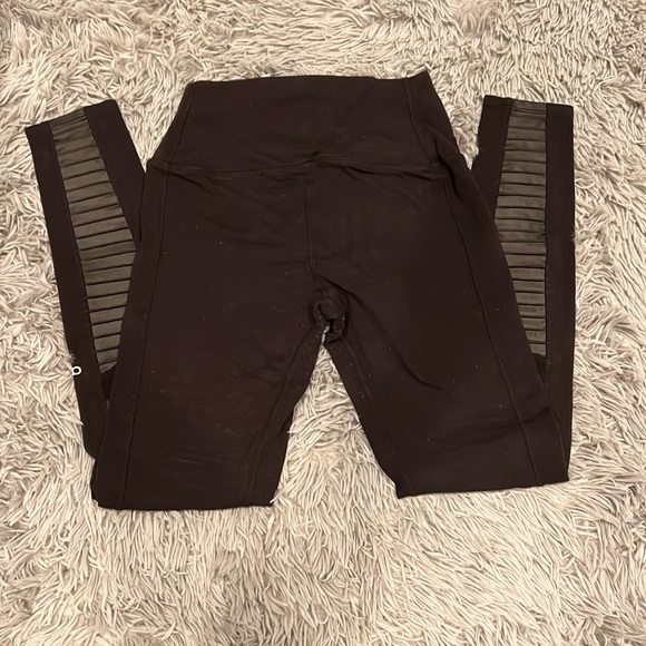 Alo Moto Leggings - Picture 6 of 7